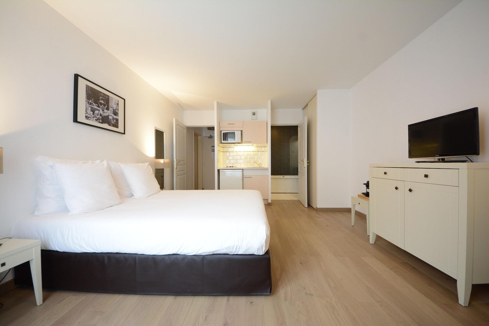 Hotel Cerise Chatou Exterior foto
